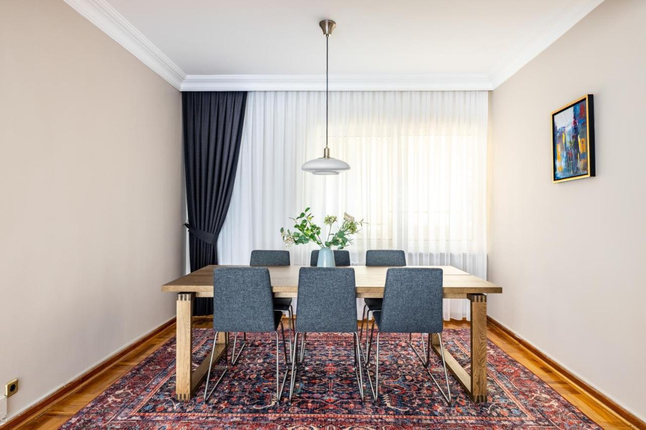 Daire Chic Spacious Flat W Balcony 5 Min To Moda Coast
