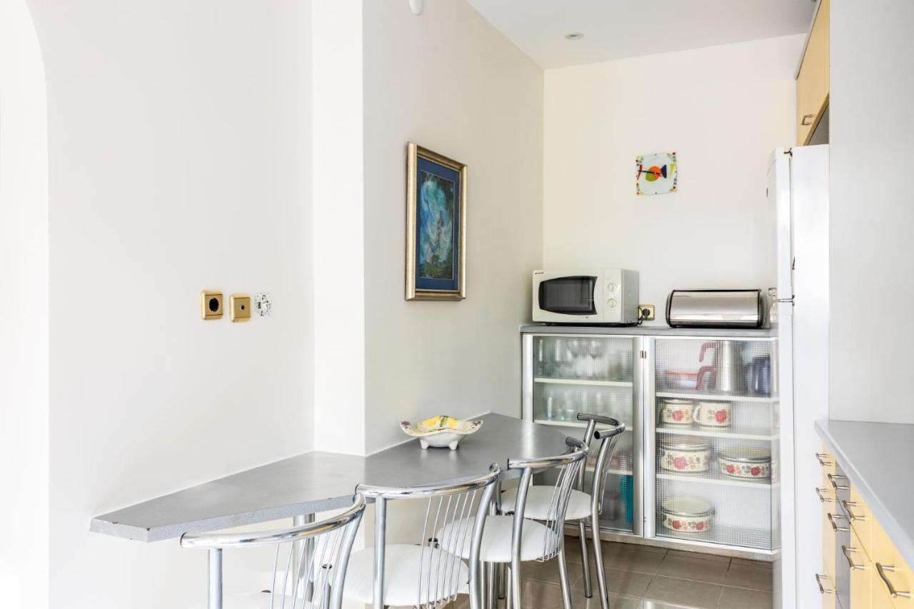 Chic Spacious Flat W Balcony 5 Min To Moda Coast * İstanbul